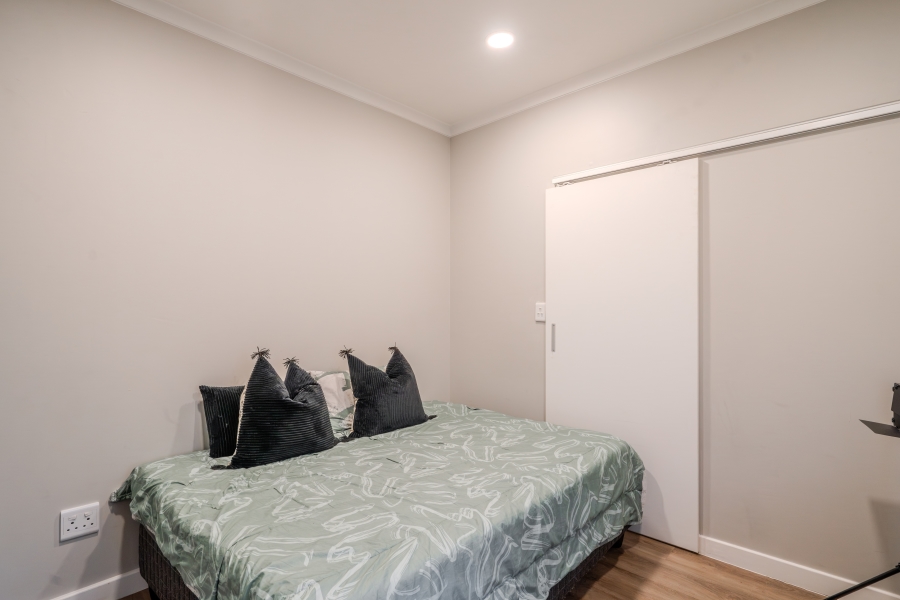 2 Bedroom Property for Sale in Gardens Western Cape